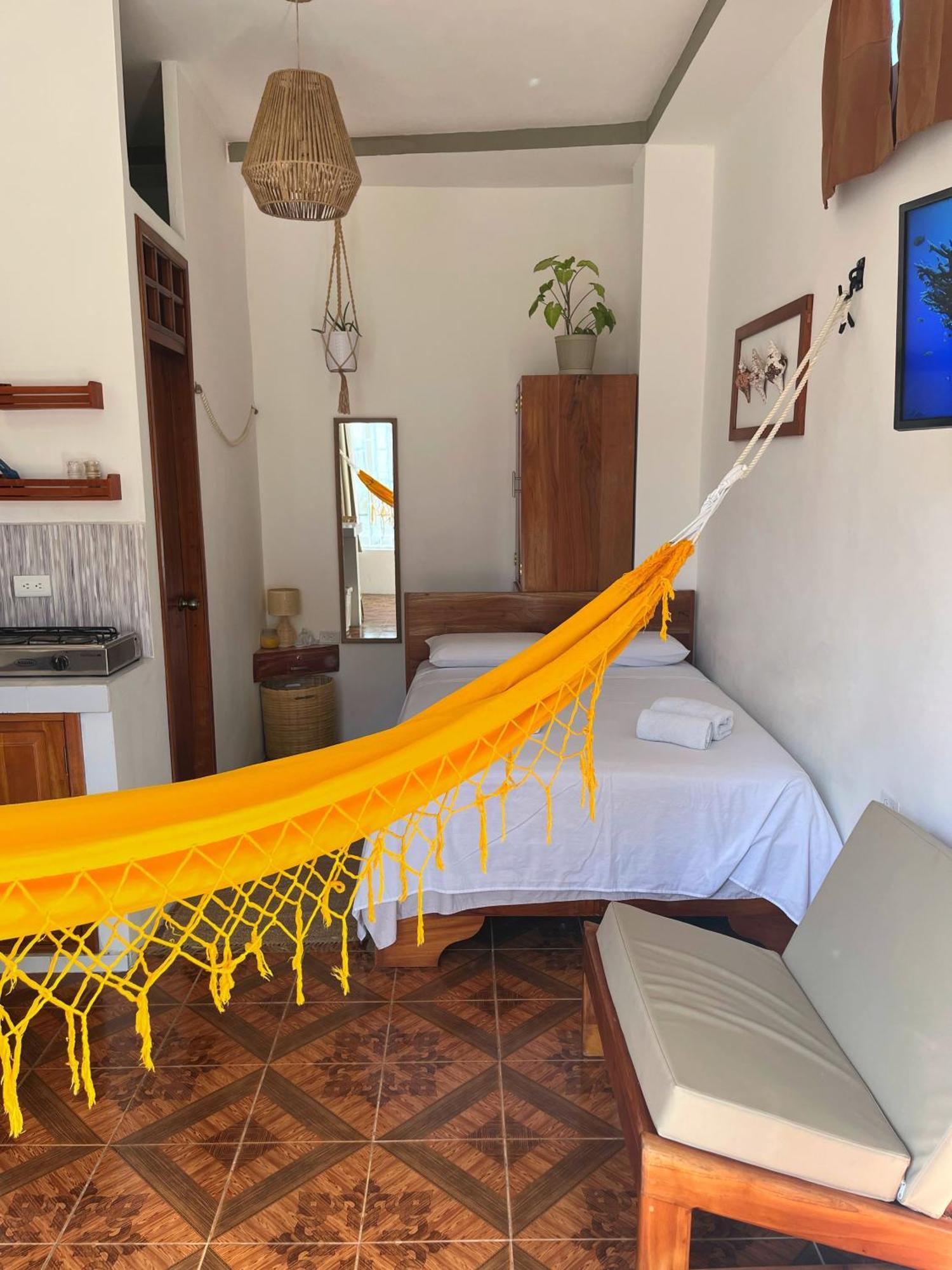 El Encanto De Mimi Puerto Ayora  Eksteriør bilde